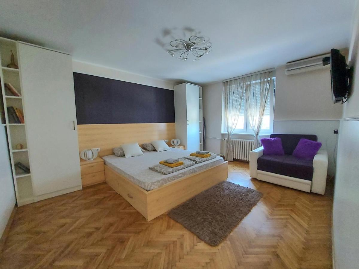 Central Apartment With Garage Novi Sad Exteriér fotografie