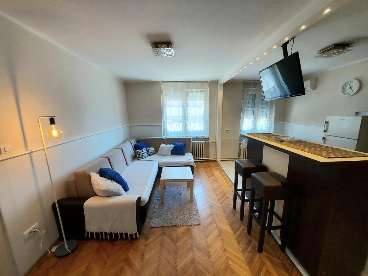 Central Apartment With Garage Novi Sad Exteriér fotografie