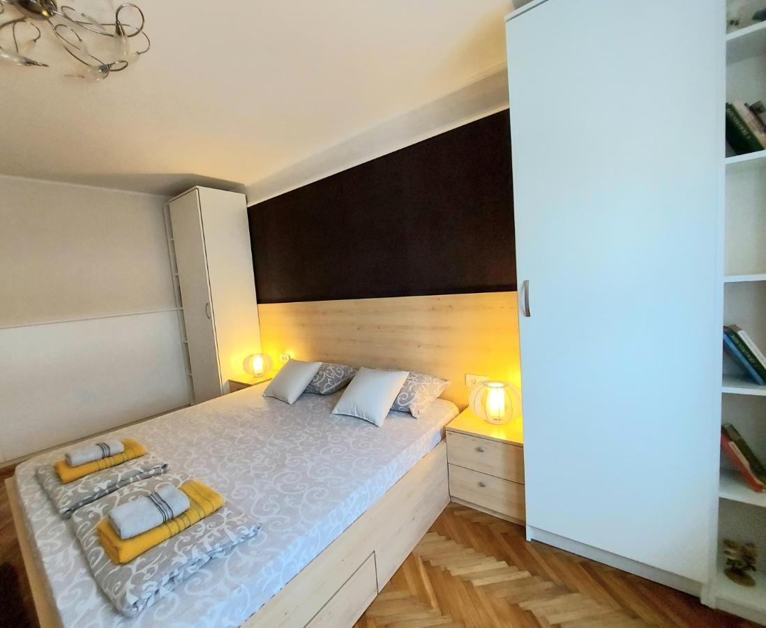 Central Apartment With Garage Novi Sad Exteriér fotografie
