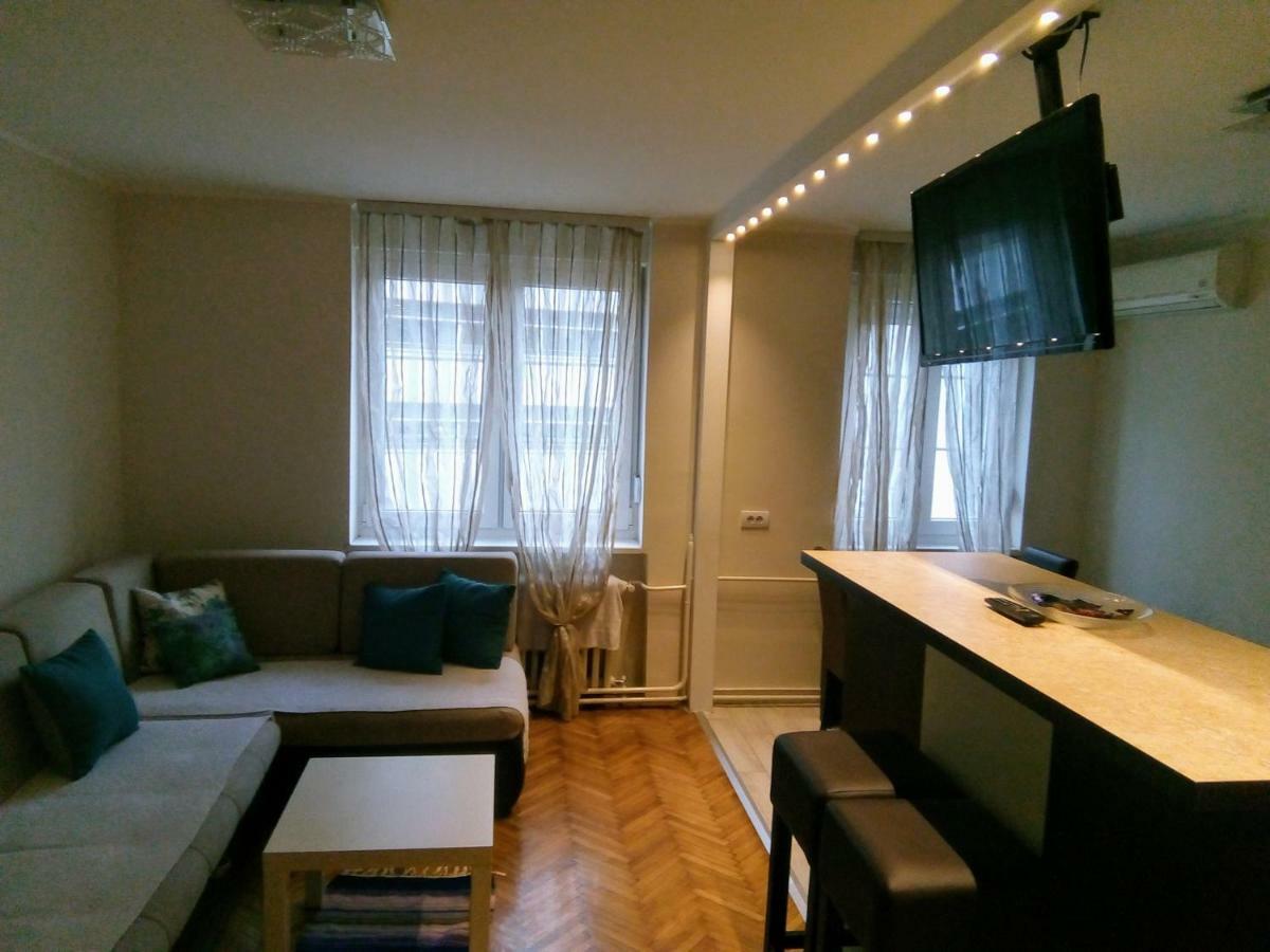 Central Apartment With Garage Novi Sad Exteriér fotografie