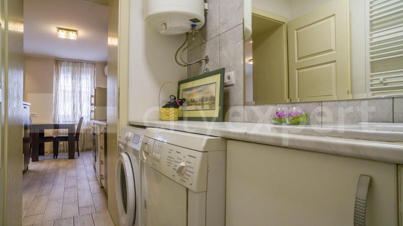Central Apartment With Garage Novi Sad Exteriér fotografie