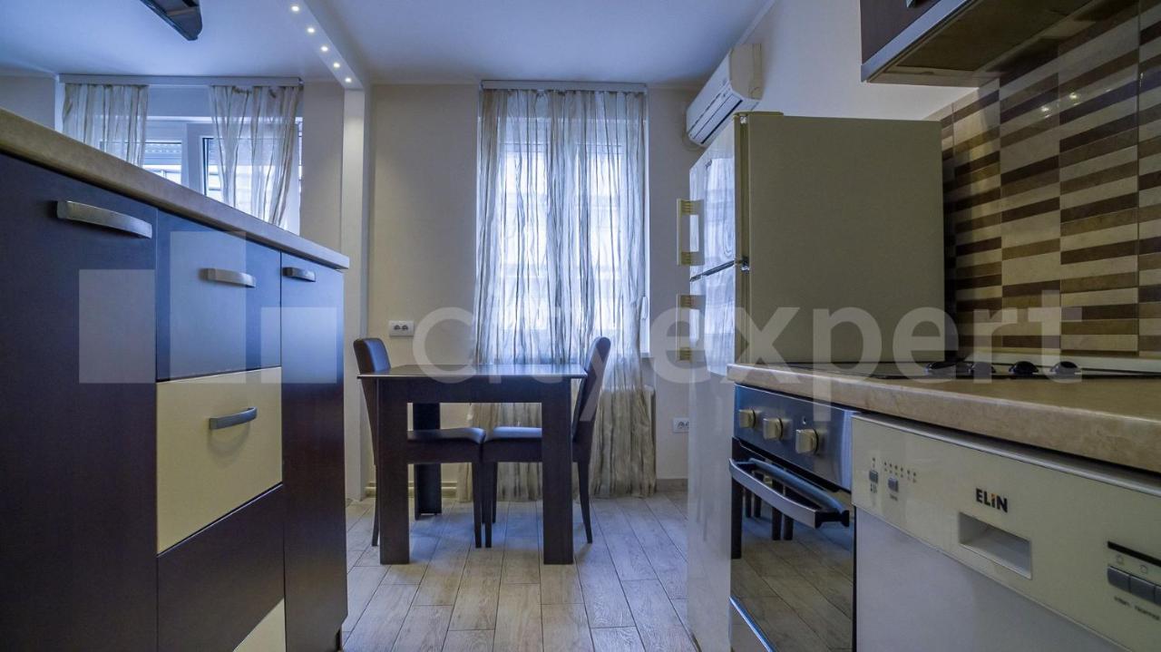 Central Apartment With Garage Novi Sad Exteriér fotografie